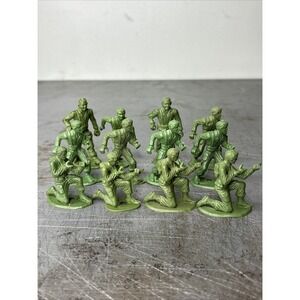 Vintage MPC Ring Hand Soldier Lot Of 12 Walking Kneeling Lunging Green 2.5"